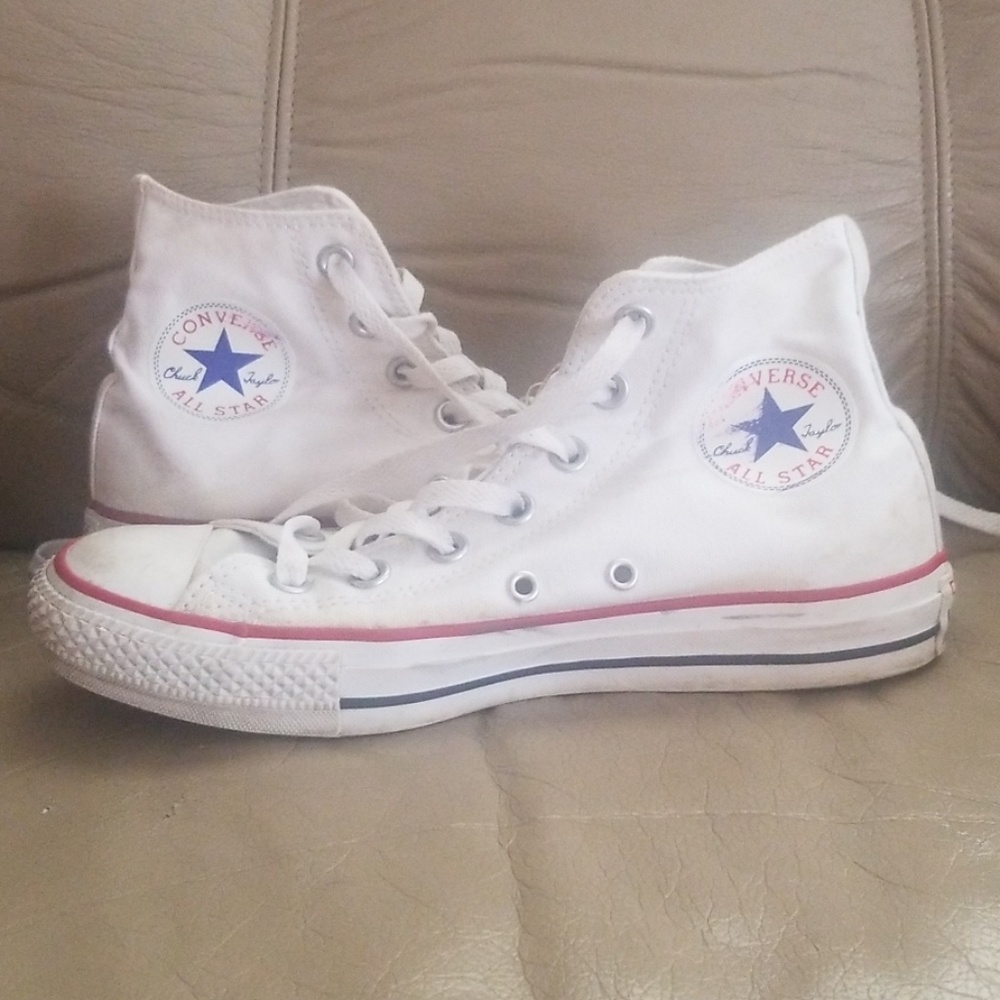 Chuck Taylor Converse White High Tops